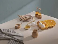 Kay Bojesen Menageri Salt Cellar With Spoon, Oak -Kitchenware Shop 2018 11 16 KAJ BOJESEN 05 002 CMYK 1