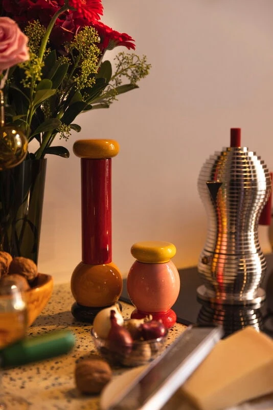 Alessi Sottsass Grinder, Small, Pink - Yellow - Red 5 Alessi Sottsass Grinder, Small, Pink - Yellow - Red - Image 3