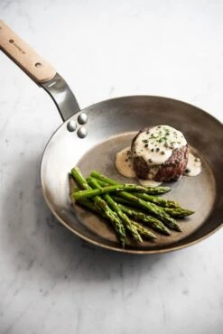 De Buyer Mineral B Bois Frying Pan, 26 Cm 11 De Buyer Mineral B Bois Frying Pan, 26 Cm -Kitchenware Shop 5710 ambiance 3