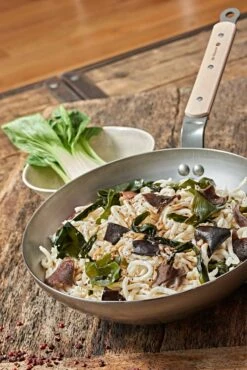 De Buyer Mineral B Bois Frying Pan, 26 Cm 13 De Buyer Mineral B Bois Frying Pan, 26 Cm -Kitchenware Shop 5718 ambiance 2