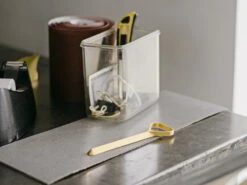 HAY Cap Bottle Opener, Gold -Kitchenware Shop Caps gold