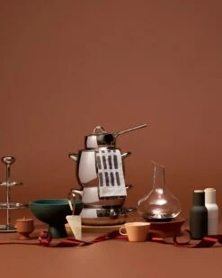 MENU Bottle Grinder 2 Pcs, Ash - Carbon - Beech -Kitchenware Shop FDS Joulukalenteri 002 final sRGB 1080x1350