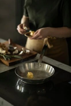 Fiskars All Steel Pure Frying Pan 24 Cm -Kitchenware Shop Fiskars Action All Steel pure frying pan 24cm 1057595 05