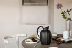 Georg Jensen Bernadotte Thermo Jug, 1 L, Midnight Black -Kitchenware Shop GJ AW22 Bernadotte Thermo Jug IMERCO