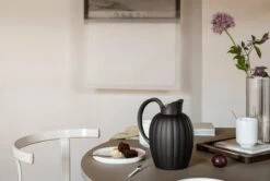 Georg Jensen Bernadotte Thermo Jug, 1 L, Midnight Black -Kitchenware Shop GJ AW22 Bernadotte Thermo Jug IMERCO