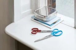 HAY Grip Scissors, L, Blue -Kitchenware Shop Grip Scissors Family