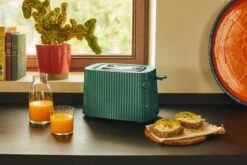 Alessi Plissé Toaster, Green -Kitchenware Shop MDL08GR amb H