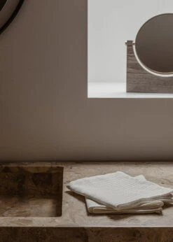 MENU Graphium Tea Towel, 2 Pcs, Ecru -Kitchenware Shop MENU Graphium Tea Towel Troides Tea Towel Pepe Marble Mirror