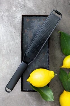 Microplane Black Sheep Series Zester Grater -Kitchenware Shop Microplane Black Sheep 43020 Zester Lemon