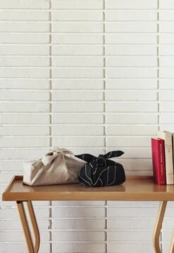 Saana Ja Olli Rakkauden Meri Tea Towel/place Mat, Beige - White 7 Saana Ja Olli Rakkauden Meri Tea Towel/place Mat, Beige - White -Kitchenware Shop Rakkauden meri Saana ja Olli hi res kuva Suvi Kesalainen 24