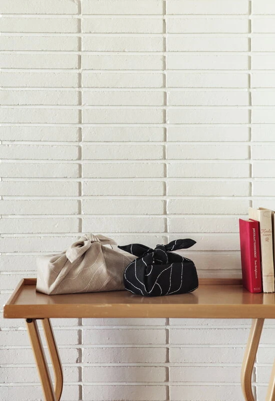 Saana Ja Olli Rakkauden Meri Tea Towel/place Mat, Beige - White 5 Saana Ja Olli Rakkauden Meri Tea Towel/place Mat, Beige - White - Image 3