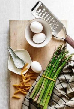 Ferm LIVING Hale Tea Towel, Sand - Black -Kitchenware Shop Ruoka5 kevat20 suvik 1