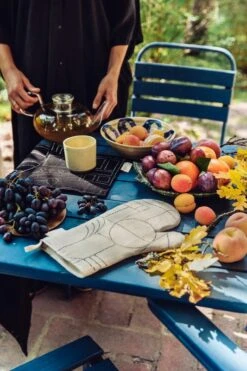 Saana Ja Olli Unien Talo Oven Mitten, Beige 7 Saana Ja Olli Unien Talo Oven Mitten, Beige -Kitchenware Shop Saana ja Olli Unien talo 12 2 Suvi Kes l inen hires 1