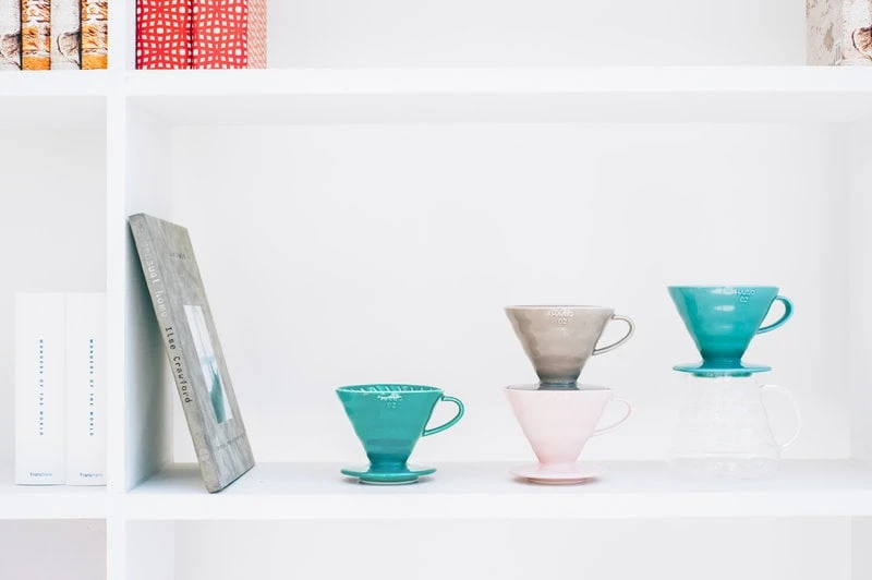 Hario Hario V60 Coffee Dripper Size 02, Pink Porcelain 4 Hario Hario V60 Coffee Dripper Size 02, Pink Porcelain - Image 2