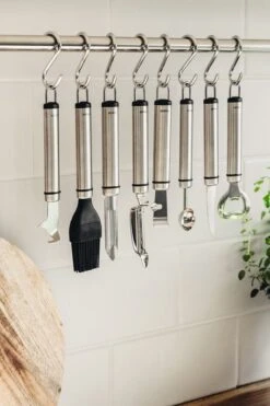 Heirol Steely Peeler, Moving Blade, 20 Cm -Kitchenware Shop kuorimaveitsi 20 cm liikkuva tera steely 1 1