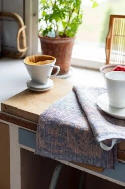 Lapuan Kankurit Villiyrtit Hand Towel, Blueberry - Cinnamon -Kitchenware Shop lapuan kankurit villiyrtit linen towel blueberry cinnamon