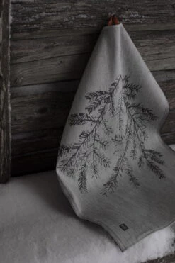 Lapuan Kankurit Havu X Teemu Järvi Tea Towel -Kitchenware Shop lapuankankurit teemu jarvi x havu towel white black 3