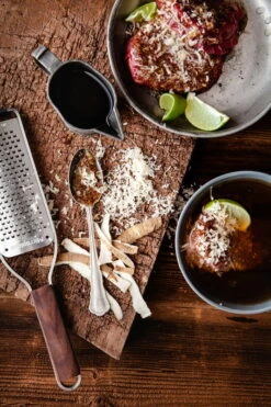 Microplane Master Series Coarse Grater -Kitchenware Shop mp Master Series Coarse Blade horseradish marinade BBQ beef 28229