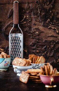 Microplane Master Series Extra Coarse Grater -Kitchenware Shop mp Master Series Extra coarse Blade cookies 28229