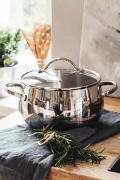 Heirol Belly Steel Pot, 4 L 11 Heirol Belly Steel Pot, 4 L -Kitchenware Shop teraskattila 4 l belly