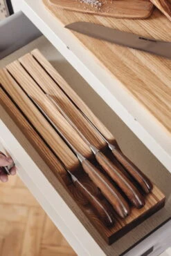 Heirol Woody In-drawer Knife Block, Ash -Kitchenware Shop veitsitukki laatikkoon 405x122x42